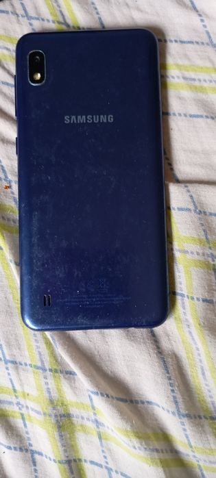Vendo telemóvel Samsung Galaxy A10 para venda só tem que substituir o ecrã de resto funciona tudo bem