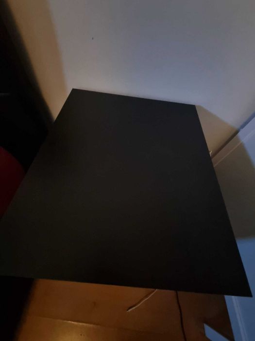 2 mesas de cabeceira IKEA MALM