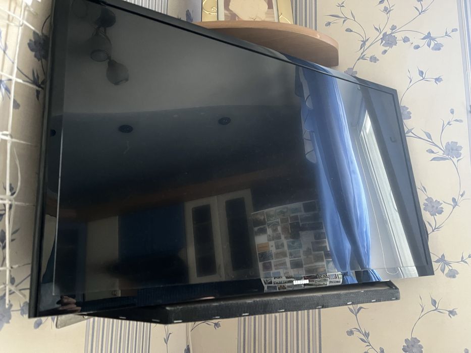 Телевизор Samsung 32 дюйма