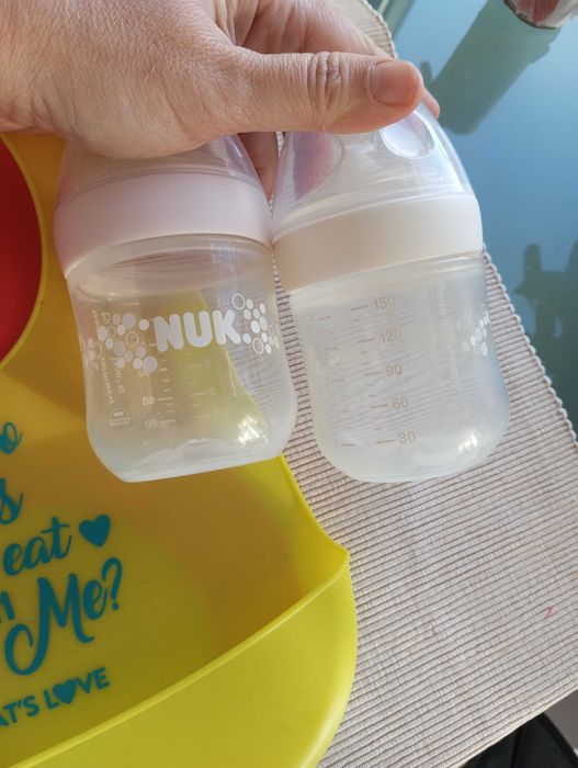 Babete silicone lavável e confortável