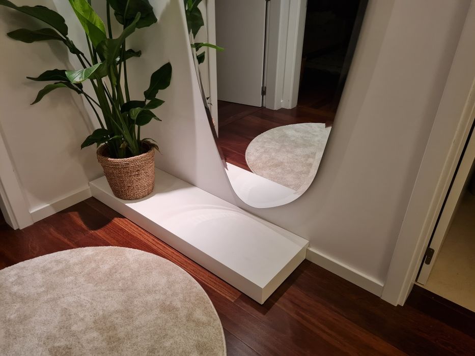 Móvel lacado branco