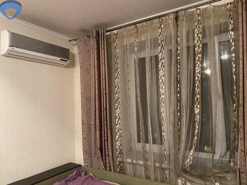 Продам виділену Квартиру на вул. Заболотного , все своє!