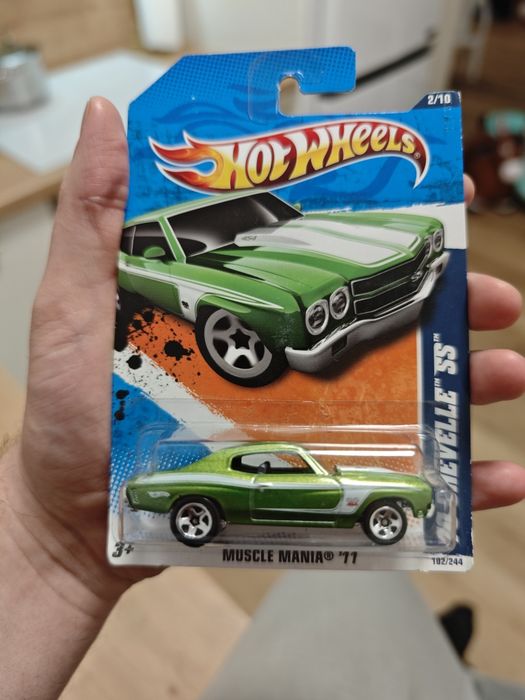 Hot wheels '70 chevelle SS muscle mania '11 2/10 rocznik 2010