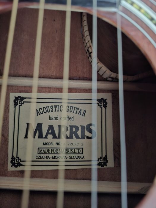 Gitara Marris j220 mc e