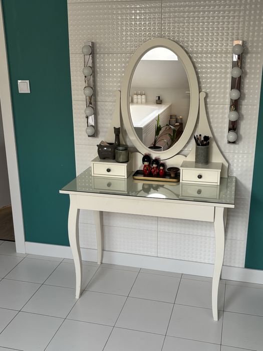 Biala Toaletka IKEA Hemnes