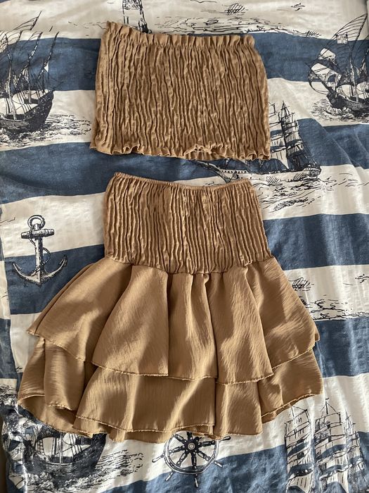 Komplet top i spoódniczka