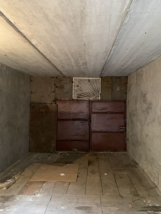 Гараж з високими воротами,підвалом в  АК  Подусівський