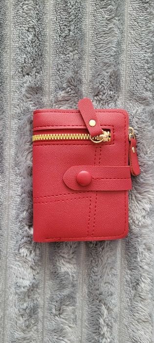 Portfel damski nowy czerwony