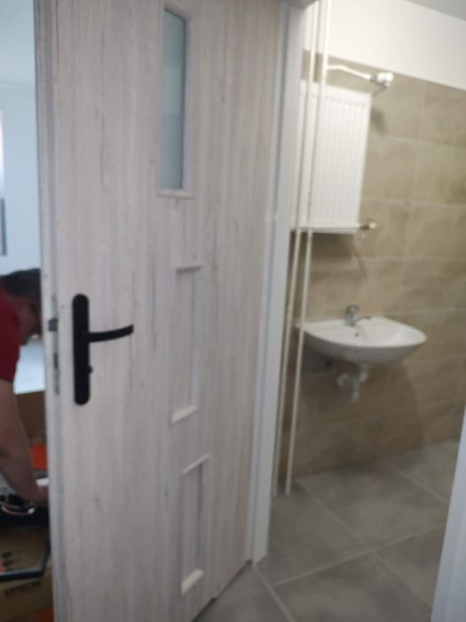 Dwie pary nowych drzwi.70L i 80L