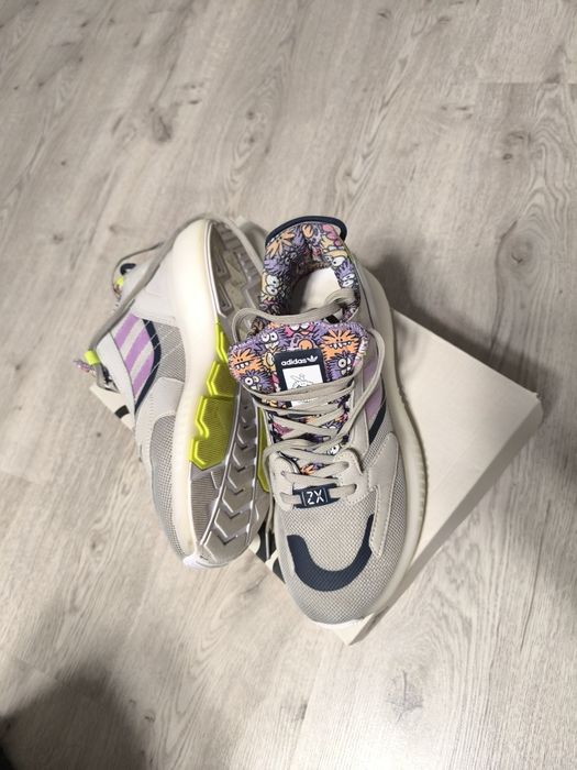 Женские кроссовки Reebok