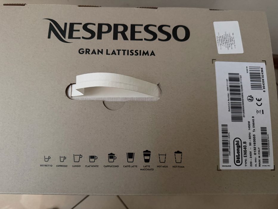 Ekspres na kapsułki Nespresso Gran Lattissima EN640.B