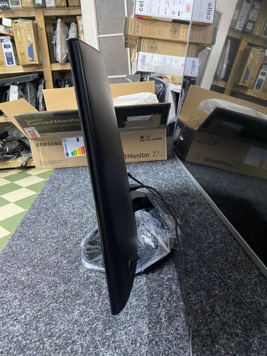 Монітор Samsung C27F398FWR, 27”дюймів FHD, VA, 60Hz