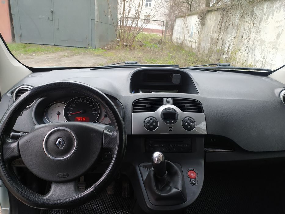 Renault Kangoo 1.6 бензин