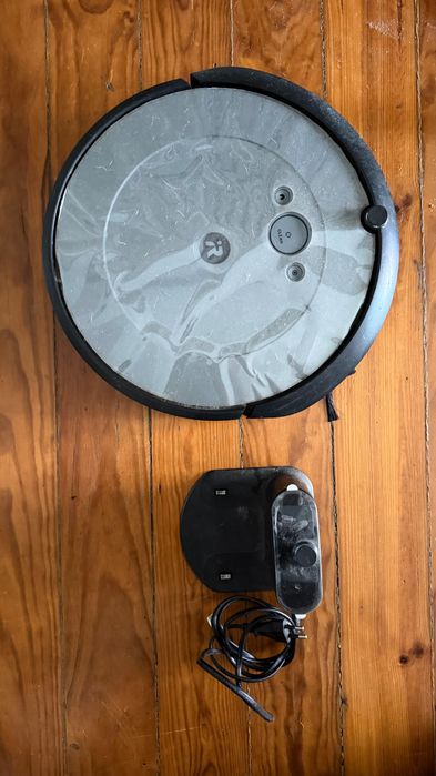 Aspirador Robô iRobot Roomba 11 + Carregador, Funciona Perfeitamente
