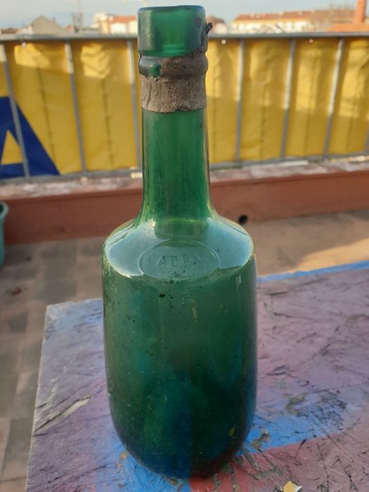 Garrafa antiga Cabral