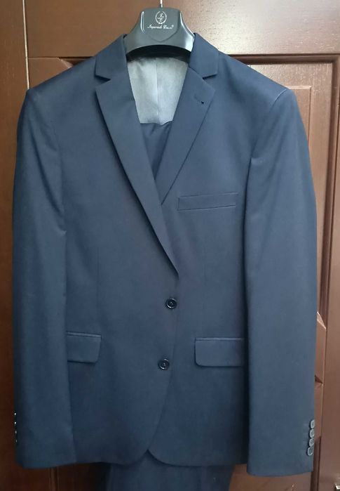 Garnitur Vittorio Ottavio (nowy - 100% wełna)