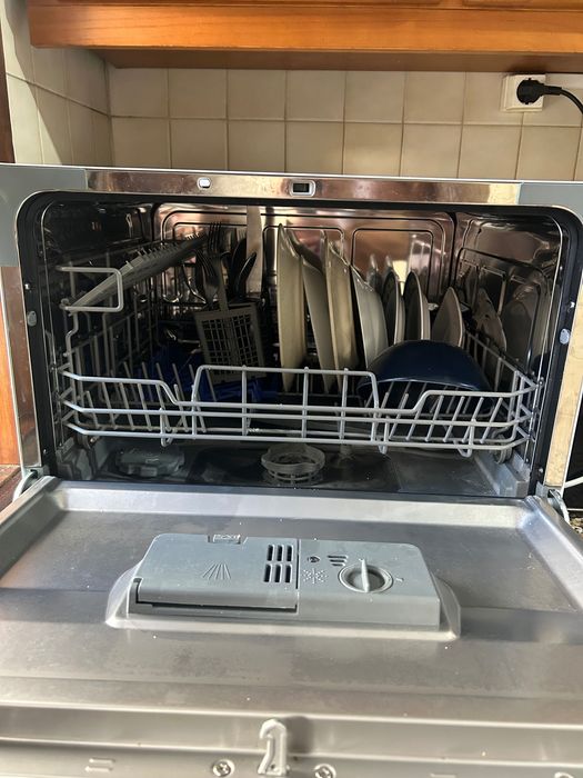 Máquina de Lavar Loiça BECKEN