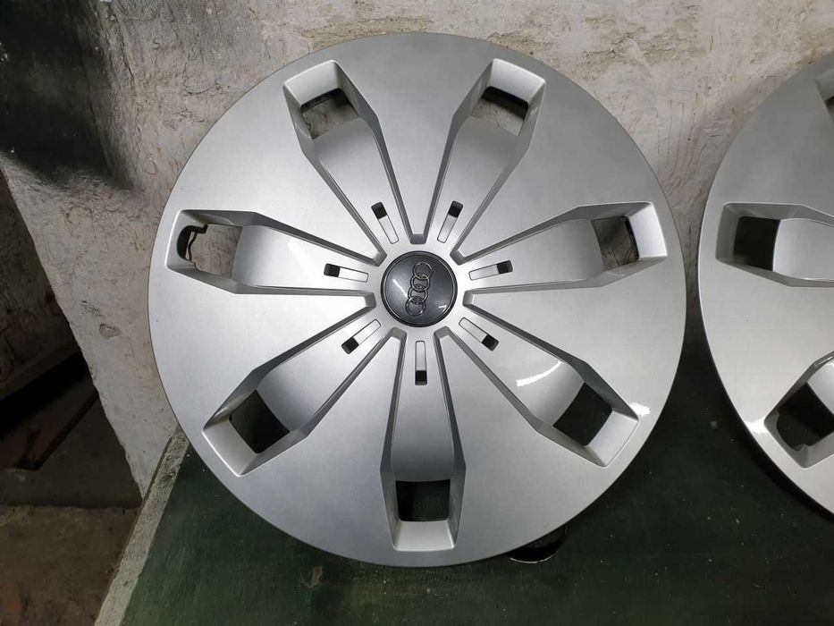 Kołpaki oryginalne Audi R16