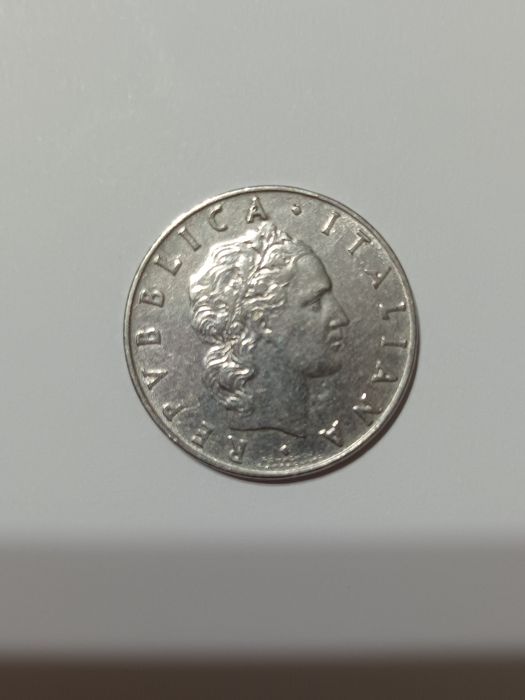 Moeda de 50 liras de  1955 da República Italiana
