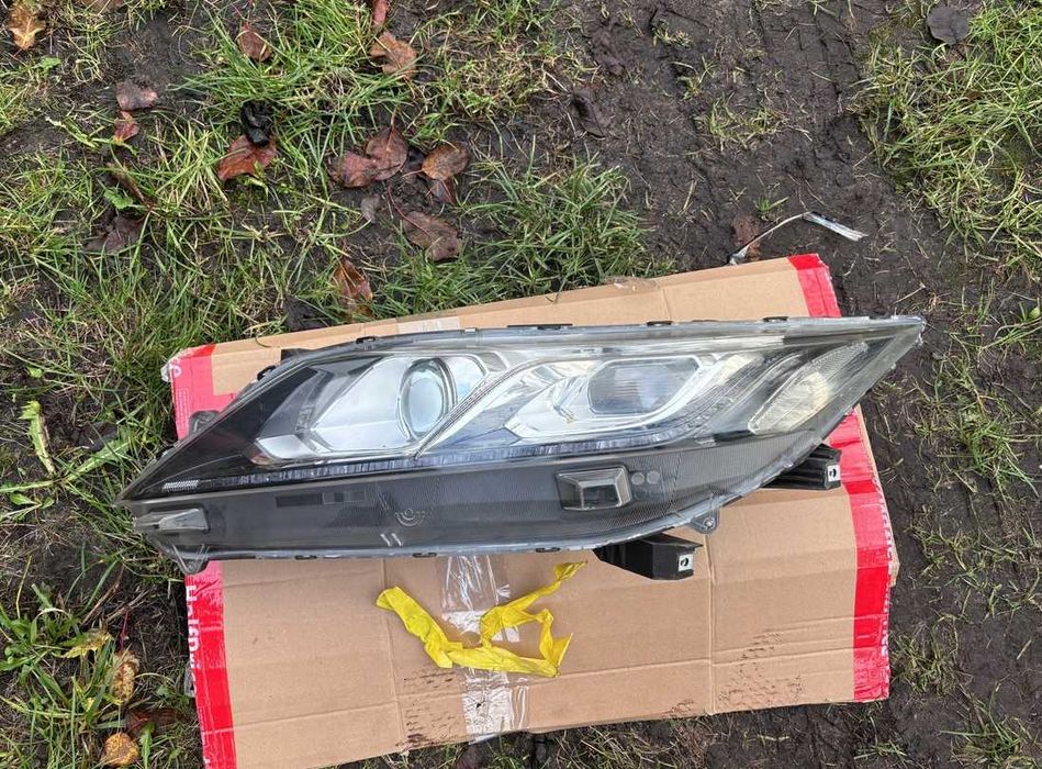 Mitsubishi eclipse cross reflektor lewy led 2017 - lampa