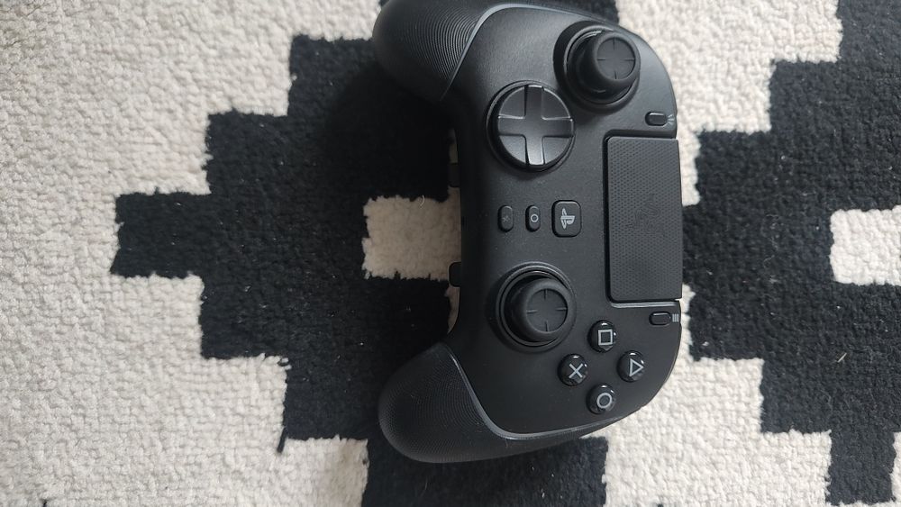 Gamepad  Razer Wolverine V2 Pro PS4 PS5 PC wireless