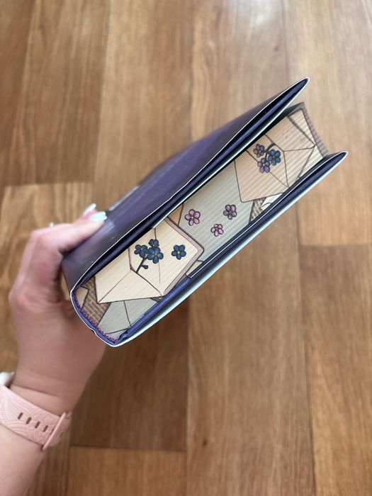 Божественні супротивники Ребекка Росс