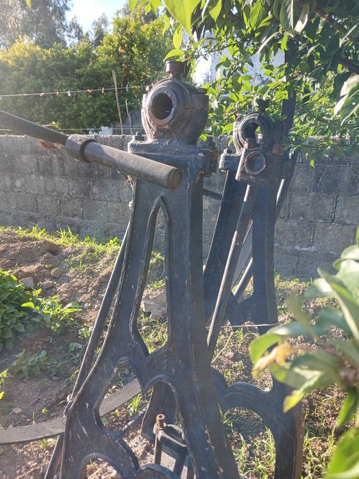 Bomba de Poço Antiga - para reaproveitamento