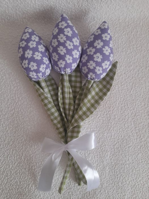 Тюльпани текстильні. Ручна робота.