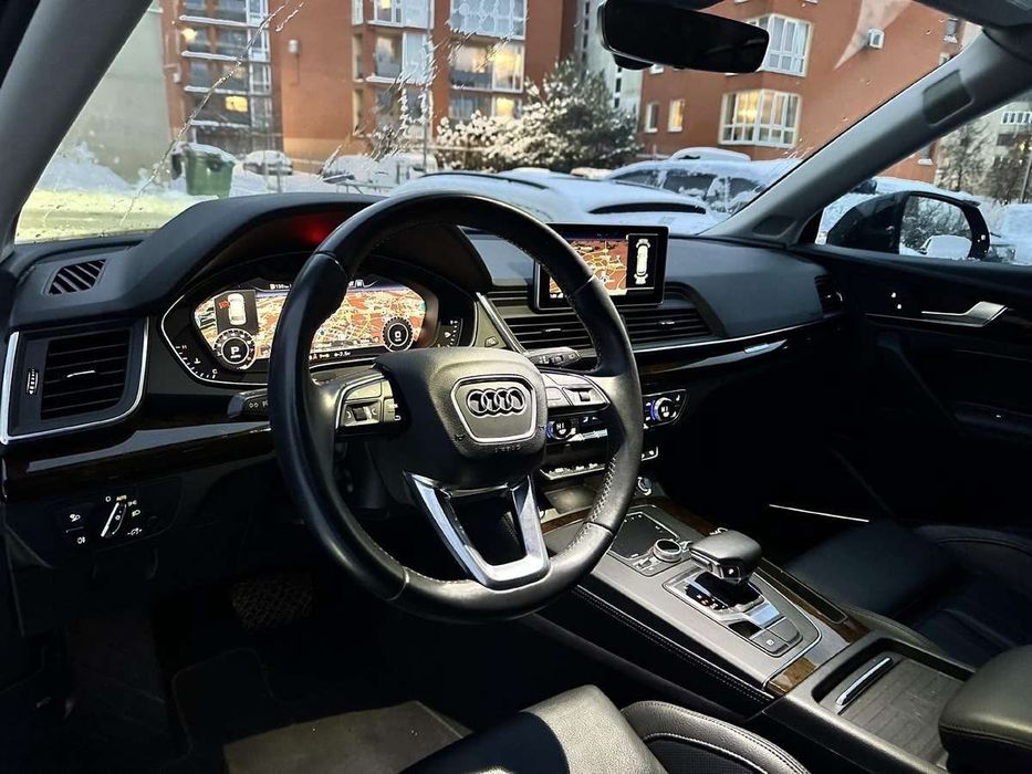 Audi Q5 2020 року