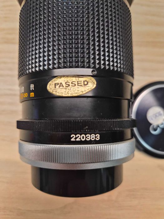 Objetiva Canon FD 135mm f/3.5 vintage com estojo