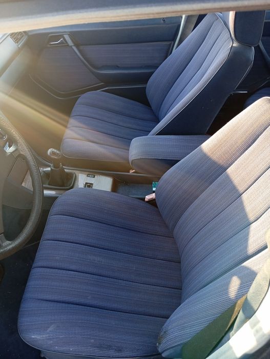 Mercedes Benz W124 1988