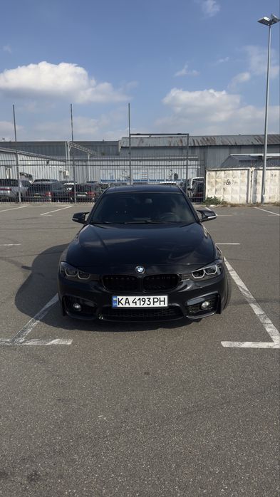 Автомобіль BMW F30 328i