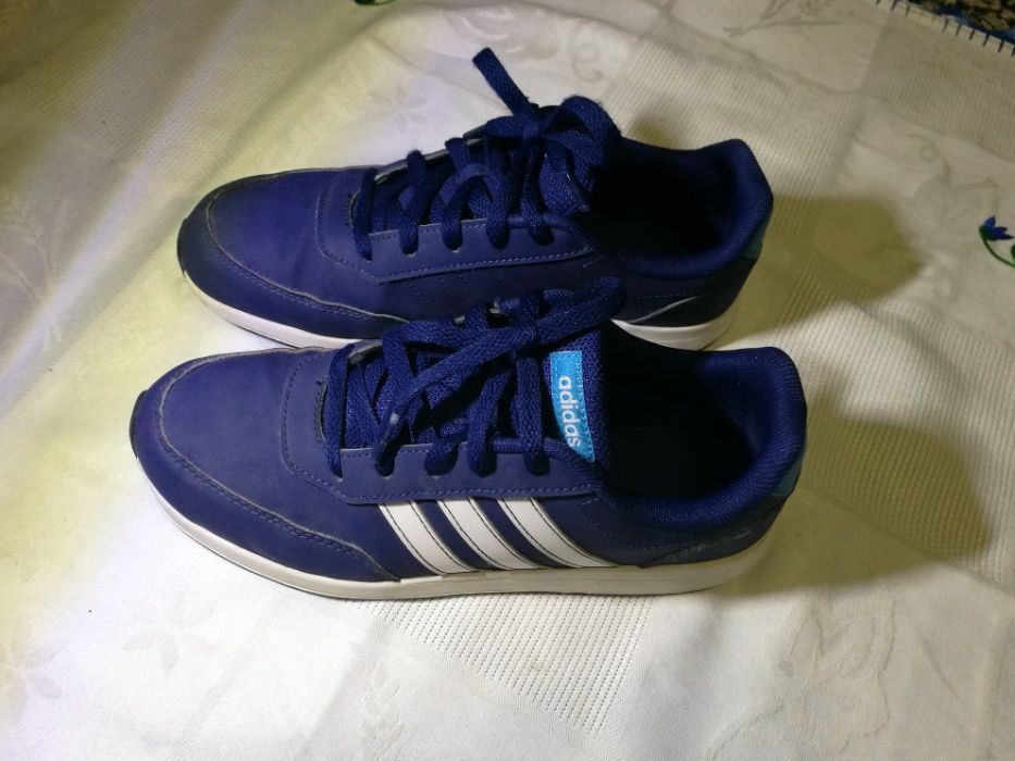 Sapatilha adidas menino 38