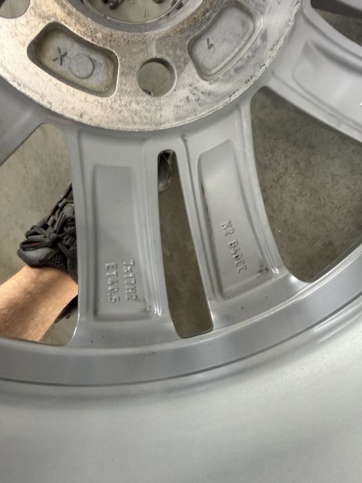 Felgi aluminiowe 5x108x17 7J ET40.5 VOLVO FORD