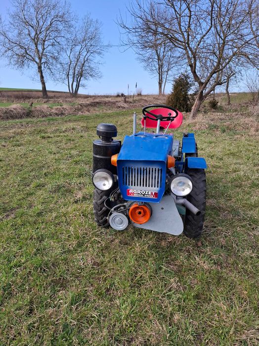 Sprzedam ciągniczek rolniczy