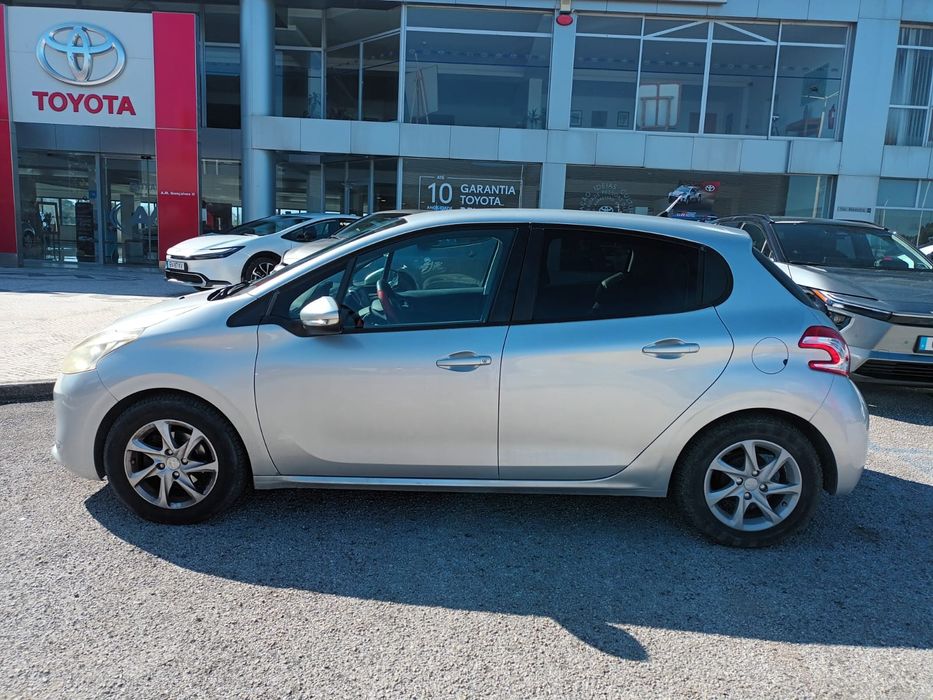 C A RR O em muito bom estado