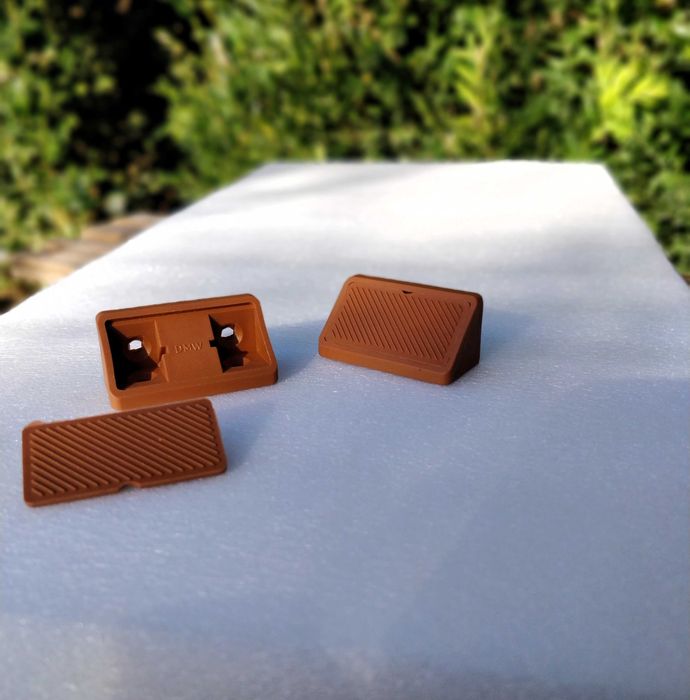 Fixador para móveis com tampa - Castanho