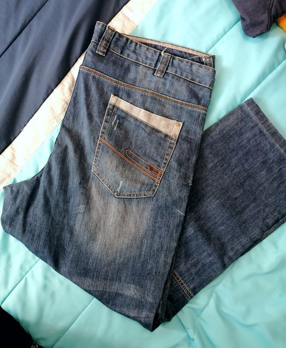 Conjunto 4 Calças de Homem - 62/64