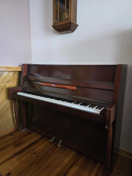 Pianino akustyczne