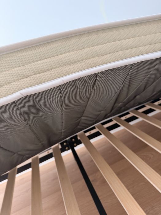 Cama criança nuvem com estrado e colchão viscoelastico 90x200cm