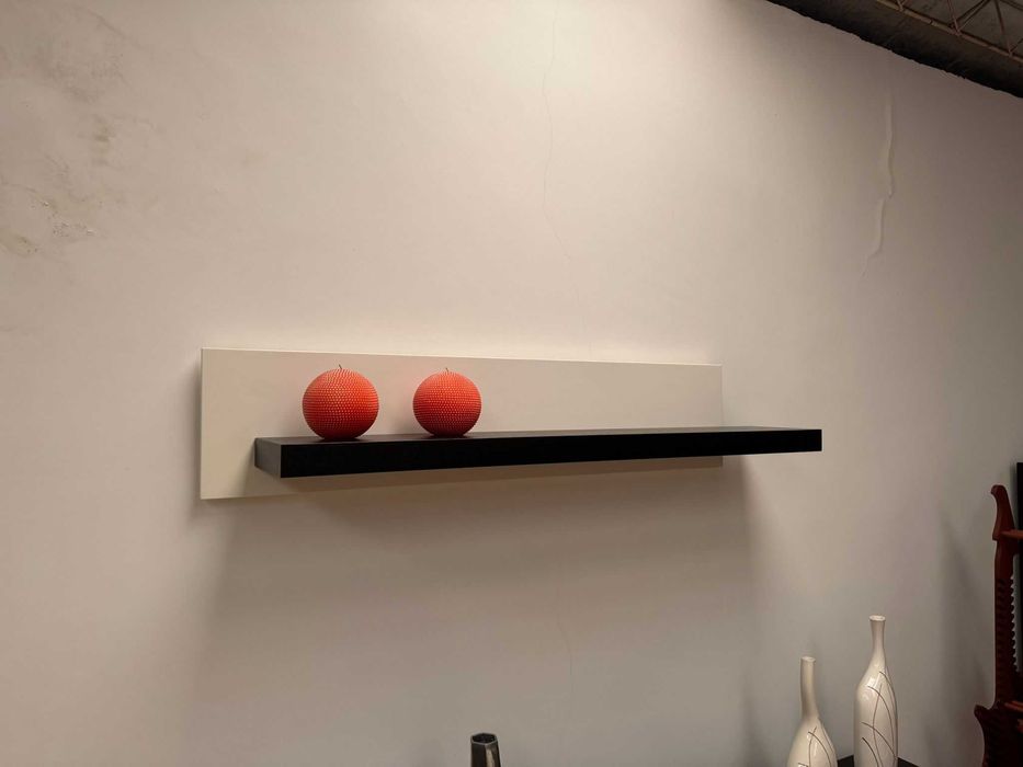 Prateleira suspensa Nova (Em exposição)