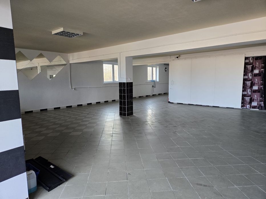 Wynajmę hale łacznie 196m2