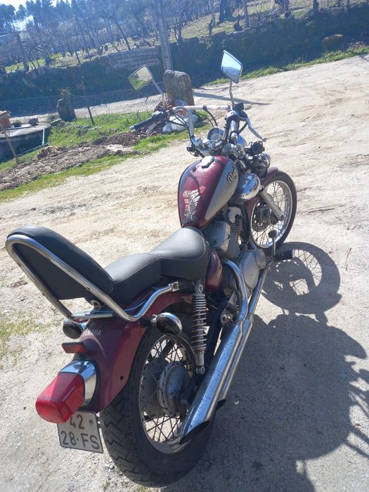 Mota yamaa 250 em bom estado