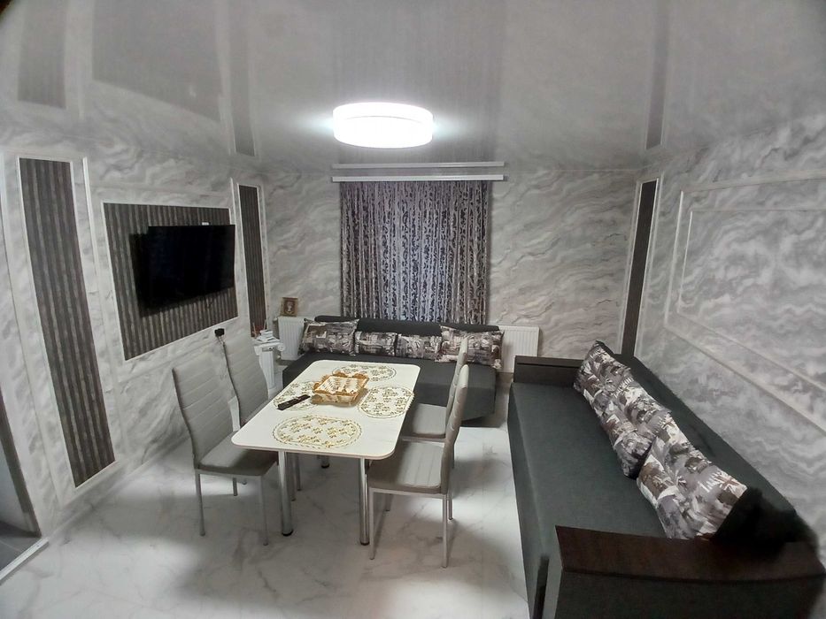 Продам уютный новый теплый дом с беседкой.