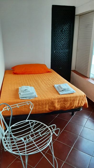 Alugo apartamento T0, Pedras del Rei