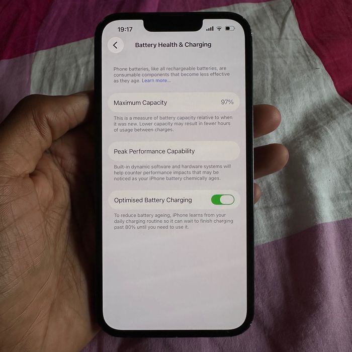 iPhone 13 128GB Verde | 97% Saúde da Bateria | Excelente Estado