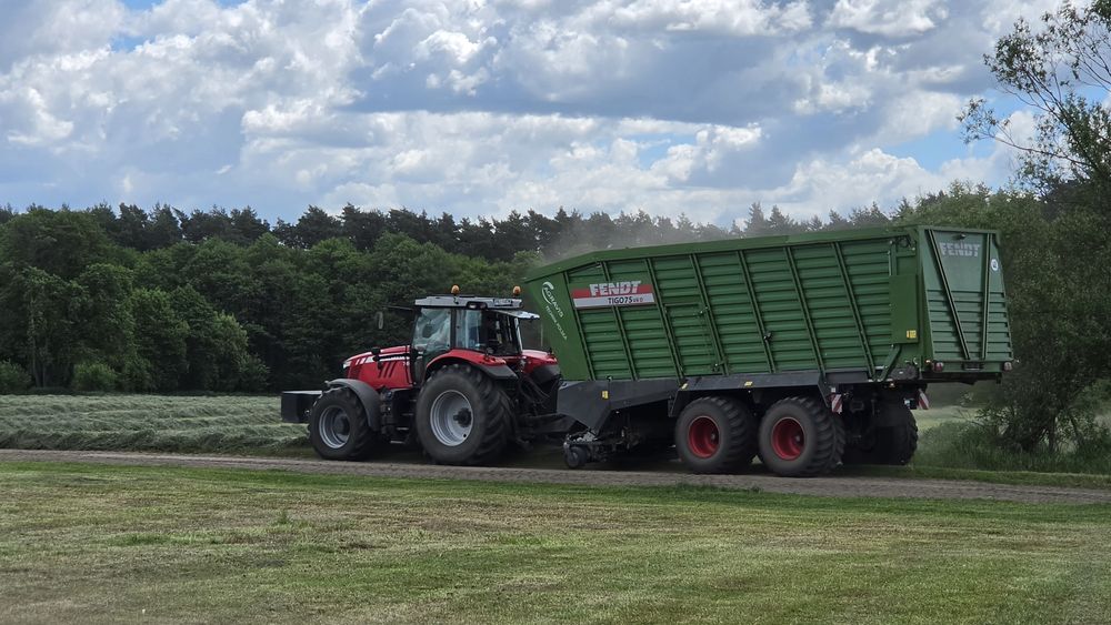 Usługi Zbioru Traw Przyczepą Samozbierającą Fendt tigo 75