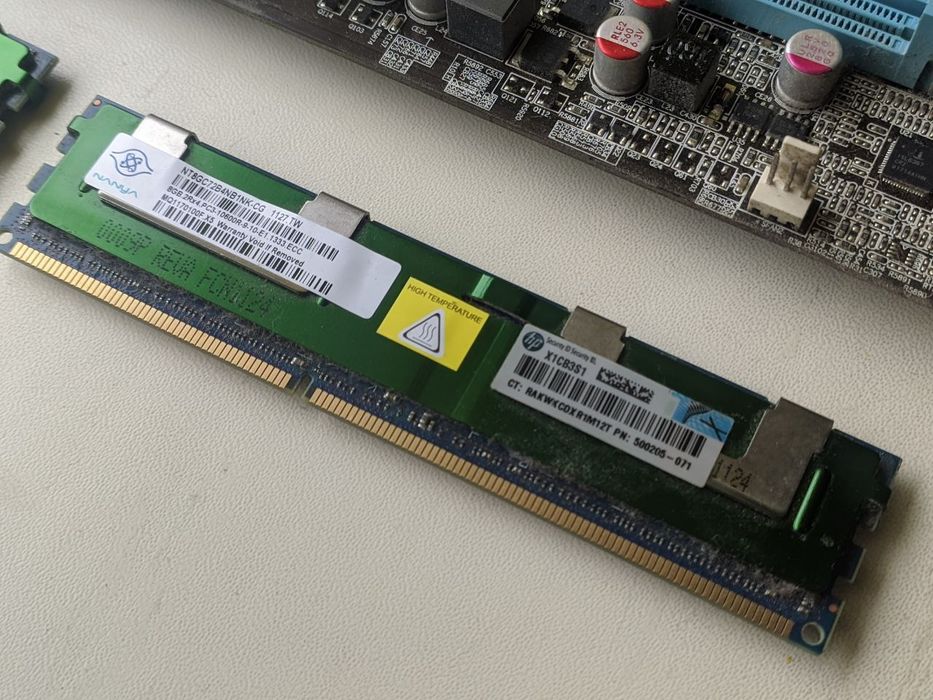 Б.у. комплект материнская плата Huanan X79+Xeon E5-1650 v2+32 gb ddr3