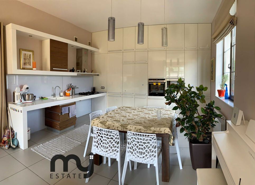 Продам будинок 315 м², 6 сот, Подільський рн, Берковець, Стеценка