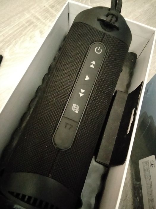 Портативна колонка Tronsmart t7